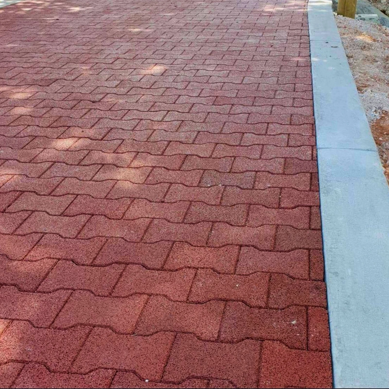 Ukážka položenej plochy a geometrického spojenia DOGBONE